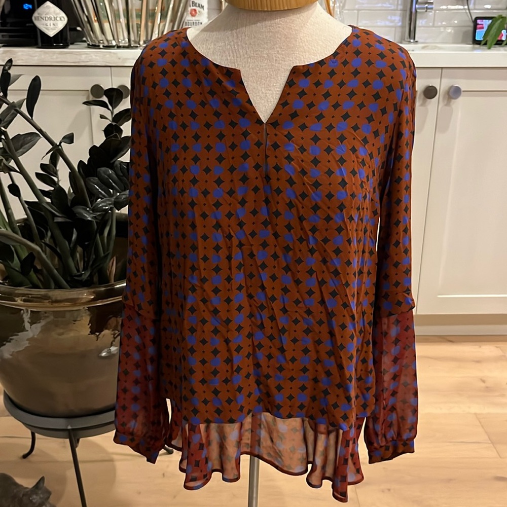 EUC Riani brown long sleeve blue&black patterned blouse sheer hem, lower sleeve